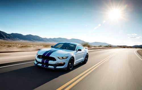 Shelby_GT350-1